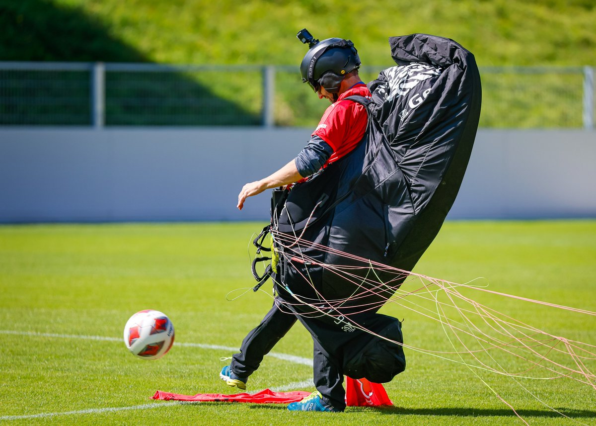 VaduzFC's tweet photo. Impressionen vom gestrigen 1:1-Heimunentschieden gegen den FC Schaffhausen 📸
📈 Swipe nach links für die Match-Statistik.
📜 Hier geht's zum Spielbericht: https://t.co/BdWXUmRuSM
#hoppvadoz #supportFCV #fcvaduz #VADFCS https://t.co/5j7vi0pjQG
