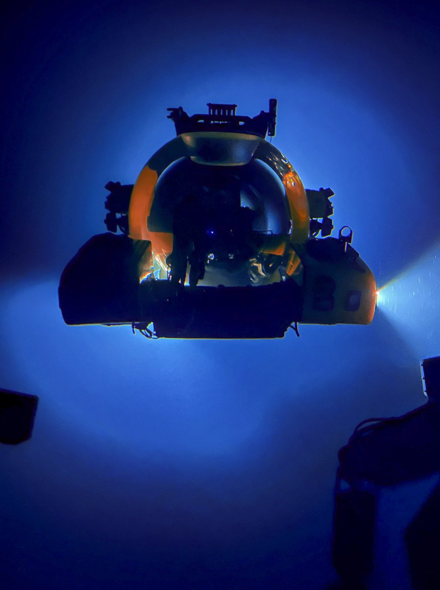 rev_ocean's tweet image. 1000 m ✅ 
Another milestone for DSV Aurelia, reaching a depth of 1000 m in the Indian Ocean this week. Good teamwork with @tritonsubs and @oceef_  to make it happen.  @nektonmission soon kicks off in the Maldives. 
🌊🐟🐙
bit.ly/3TIf5q5
#DSVAurelia
#oceansolutions