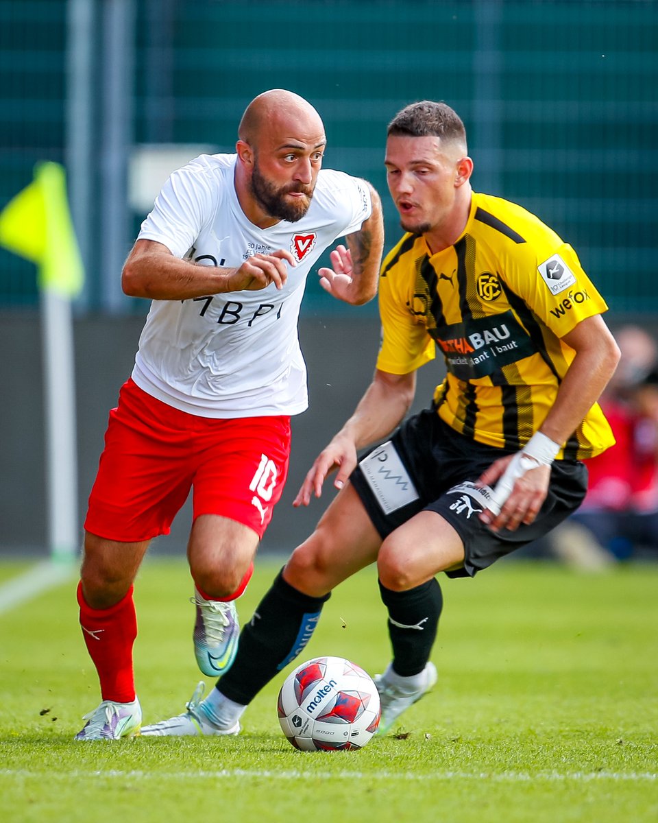 VaduzFC's tweet photo. Impressionen vom gestrigen 1:1-Heimunentschieden gegen den FC Schaffhausen 📸
📈 Swipe nach links für die Match-Statistik.
📜 Hier geht's zum Spielbericht: https://t.co/BdWXUmRuSM
#hoppvadoz #supportFCV #fcvaduz #VADFCS https://t.co/5j7vi0pjQG