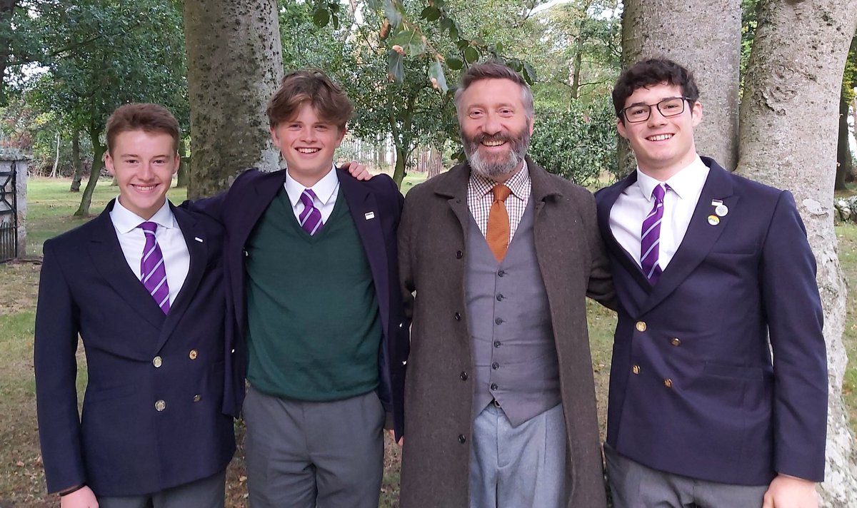 brucehse's tweet photo. A really super evening last night as the CBs met together at the Michael Kirk for their CB Service, another sign that this academic year @gordonstoun is well underway. Our three Bruce CBs looked very smart with their new badges and ties. #leadership https://t.co/zUnGqPhQUN