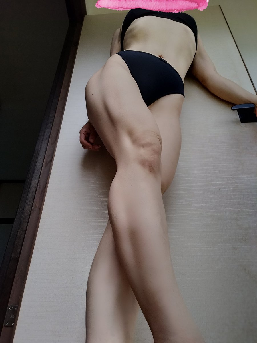 doppo404's tweet photo. 【吉田まとめ】
・スクワットは自重でもマスト
　暇さえあればやれ
    腹筋は腹筋ローラーのみ
　くびれ重視
・カロリーより低脂質重視
　米はもりもり食べなされ
・サプリはイヌリン、プロテイン、ナイアシン、EAA
・体重は測らない、それより体型重視
・らーめん辞めろって言われたら舌噛んでしぬ https://t.co/6uihnME02X