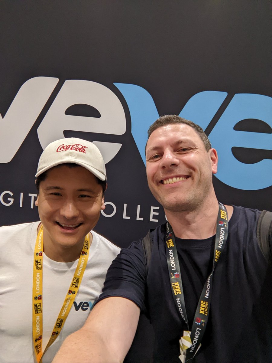 1travelegend's tweet photo. Happy I've got my golden moments!⭕🔥 meet the #veveteam and #vevefam @DavidYuNZ @ecomi_rhys @Daniel00077 @reverendalexg
Big love for all⭕❤️🔥 https://t.co/BUmaARgbTl