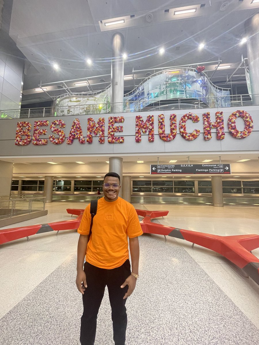 the_Izuchukwu's tweet photo. Goodbye Nigeria👋 https://t.co/ZLxdfdT0x7