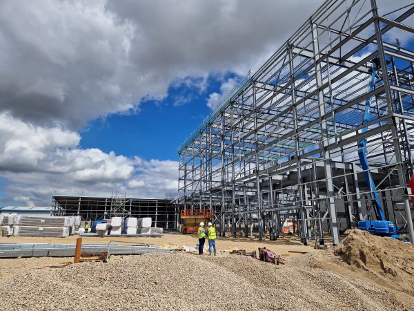 THPArchitects's tweet photo. Our new build retail development in #Basildon is progressing well on site with the steel frame nearing completion
#newbuild #construction #onsite #THParchitects #architects #architecture https://t.co/Oq7gJSN6M2