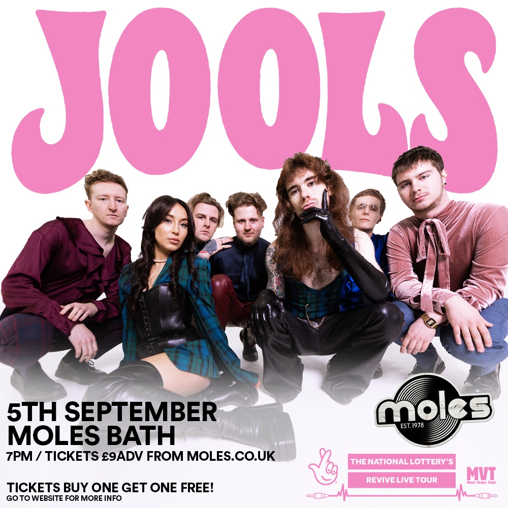 MolesBath tweet media