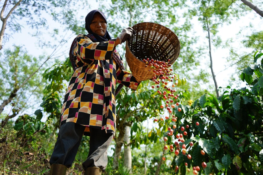 WTTC's tweet photo. Economic growth in developing countries makes #TravelAndTourism a major motivator for regions to promote themselves as tourism destinations. Both host countries and tourists' home countries benefit from it.

Learn more 👉 https://t.co/2fvZYl5uFf

#MondayMotivation #EIR https://t.co/krA68jHfeA