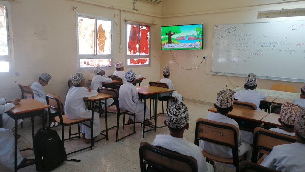 Khalid__School's tweet photo. حصة تلاوة من ضمن فعاليات الاسبوع التعريفي لطلبة الصف الخامس تنفيذ المعلم أحمد البلوشي
#تعليمة_الداخلية
#مدراسنا_مستقبل_واعد https://t.co/J5pxe7wblk