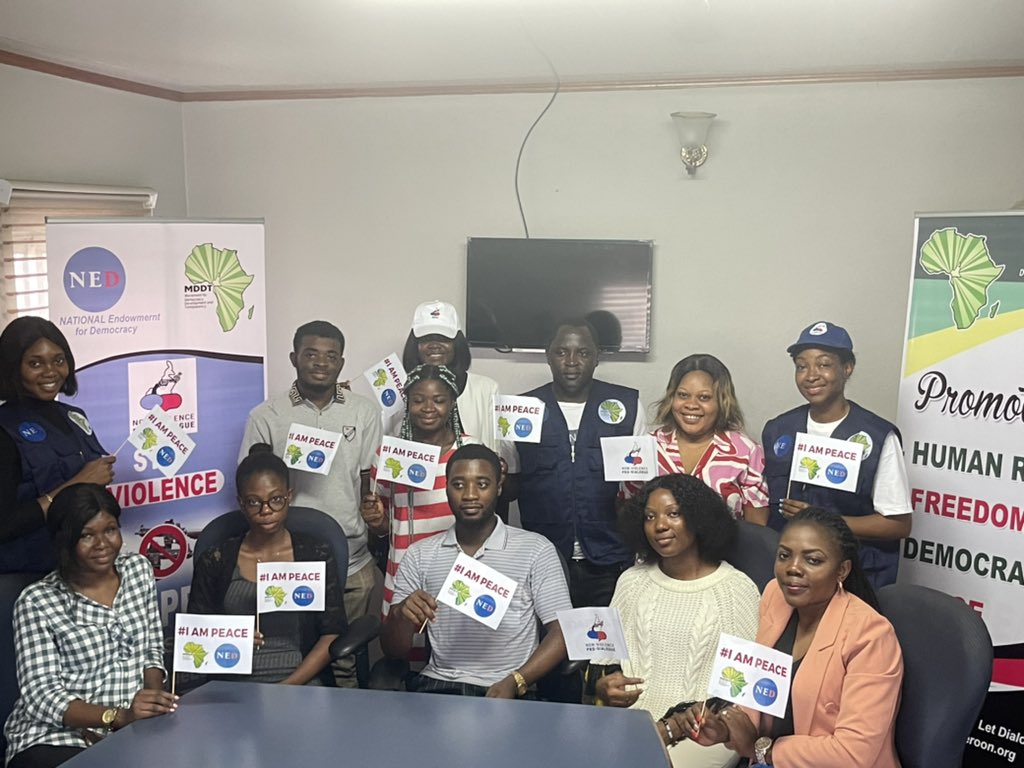 mddtcameroon's tweet photo. @mddtcameroon holding focus group discussions with youth female leaders to develop a security toolkit for Students in the Anglophone Regions.There continue to be arbitrary arrests, kidnapping,deaths with youths as the perpetrators &amp; victims. #Letdialoguelead #EndAnglophonecrisis https://t.co/6RFLON6807