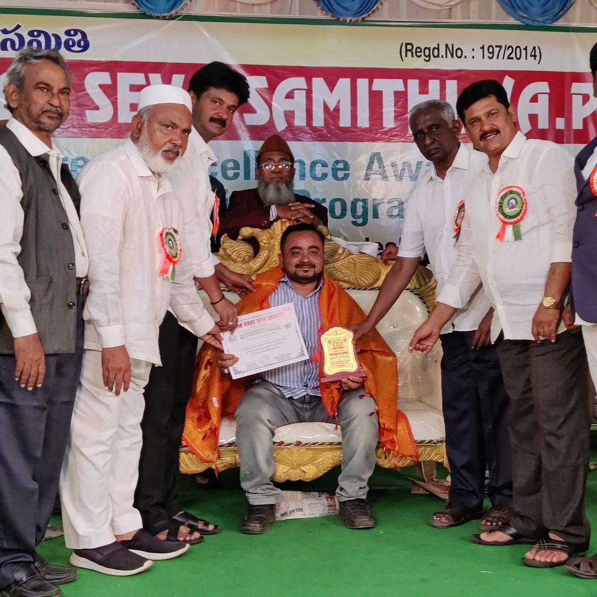 shaikny23554794's tweet photo. జన వికాస్ సేవా సమితి 11 వ వార్షికోత్సవం సందర్భంగా కడప జిల్లా వ్యాప్తంగా సేవా కార్యక్రమాల చేస్తున్న ప్రతి ఒక్కరికి,గుర్తించి.అందరికీ సన్మానించారు. అందులో 
ప్రొద్దుటూరు పట్టణంలో ఆర్నాల్డ్ జిమ్వారికి 
జన వికాస్ సేవా సమితి వారికి ధన్యవాదాలు 🙏🏻
#DonateBloodSaveLife #YSRKadapa #proddar https://t.co/AcLY67lq2w