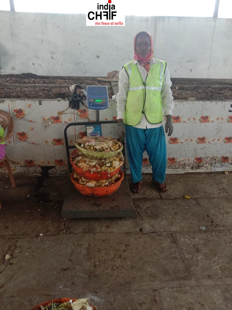 IndiaCHF's tweet photo. CHF India Foundation with CSR funds of Ultratech cement has been implementing the waste management program. Household waste, dry and wet,  from villages around the cement factory is collected , segregated and  processed to harvest compost https://t.co/jzic2H4rx4