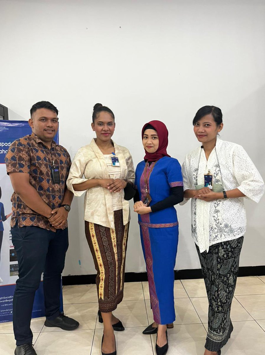 Rodinabella1's tweet photo. Selamat Hari Pelanggan 🥳 #HPNBRI2022
#HPNBUMN2022
#ROBRIJayapura
#BRIBeKind https://t.co/Ac97ZSxi2c