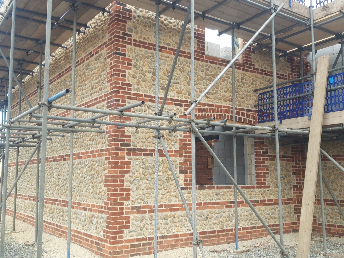 SJ Underwood Builder @Happisburgh tweet media