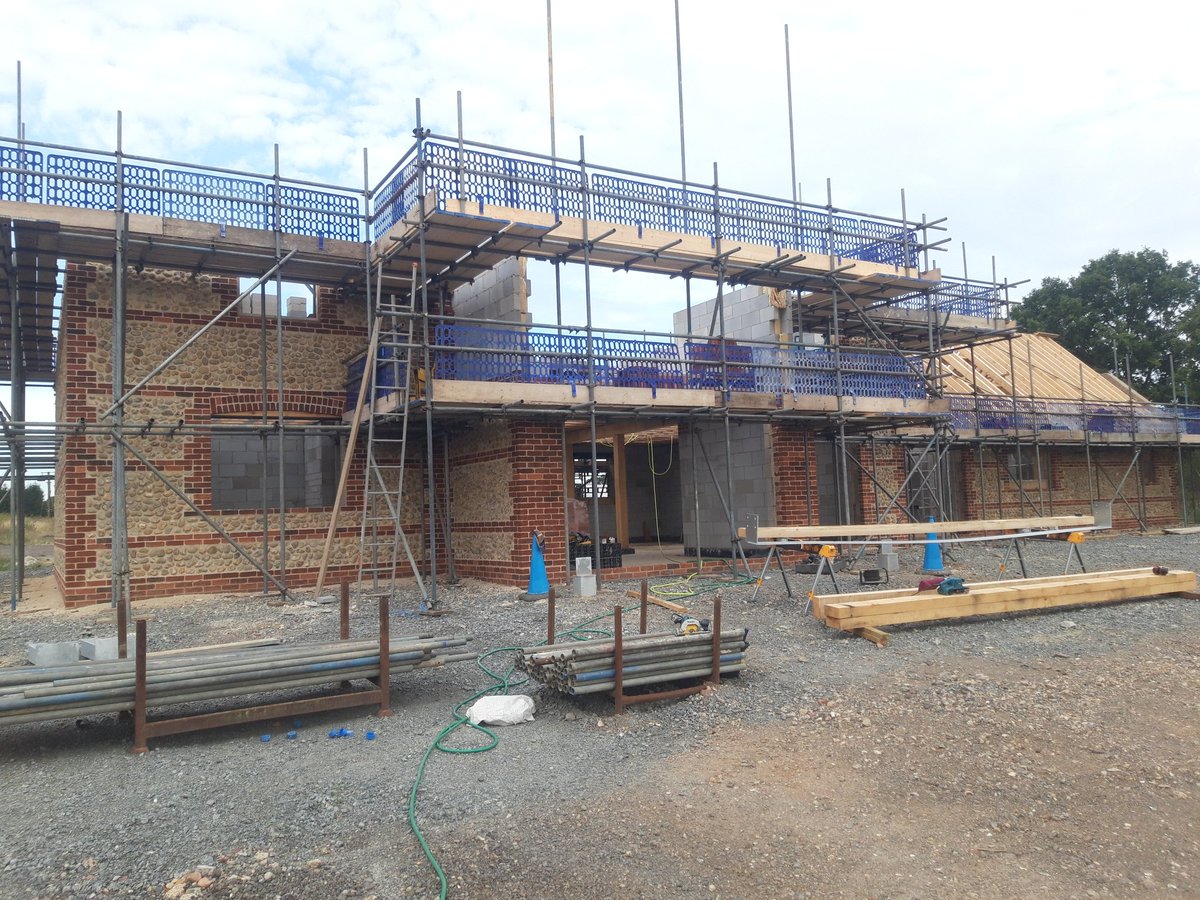 SJ Underwood Builder @Happisburgh tweet media