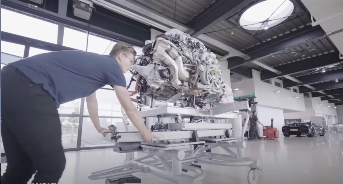 StringoTM's tweet photo. Talk about a stunning video by Welt to start your week; the production line of what could be said to be the most artistic supercars ever built—#Bugatti—is really gorgeous. Watch this video you'll see a nice #Stringo easter egg in there :) https://t.co/AjfNdAL7V8 https://t.co/LHRZQAZIxH