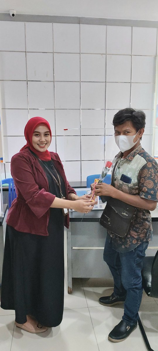 heydwii's tweet photo. Selamat Hari Pelanggan Nasional 2022. Kepuasan pelanggan adalah kebahagiaan perusahaan #HPNBRI2022 #BRIBeKind #ROBRISurabaya #HPNBUMN2022 https://t.co/v4BE11AgOq