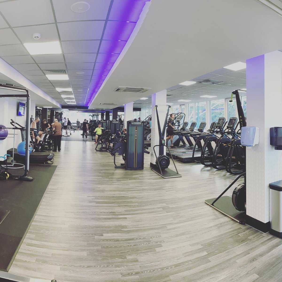 saltayre's tweet image. We’re open 🙌 
Great to see lots of members back at it this morning,the team are on hand to answer any questions

Non members itching for a try,we have our Free Fitness Open Day this Sat 10th Sept,9am - 5pm

More info Lancaster.gov.uk/special-events 

@matrixfitnessuk #poweredbymatrix