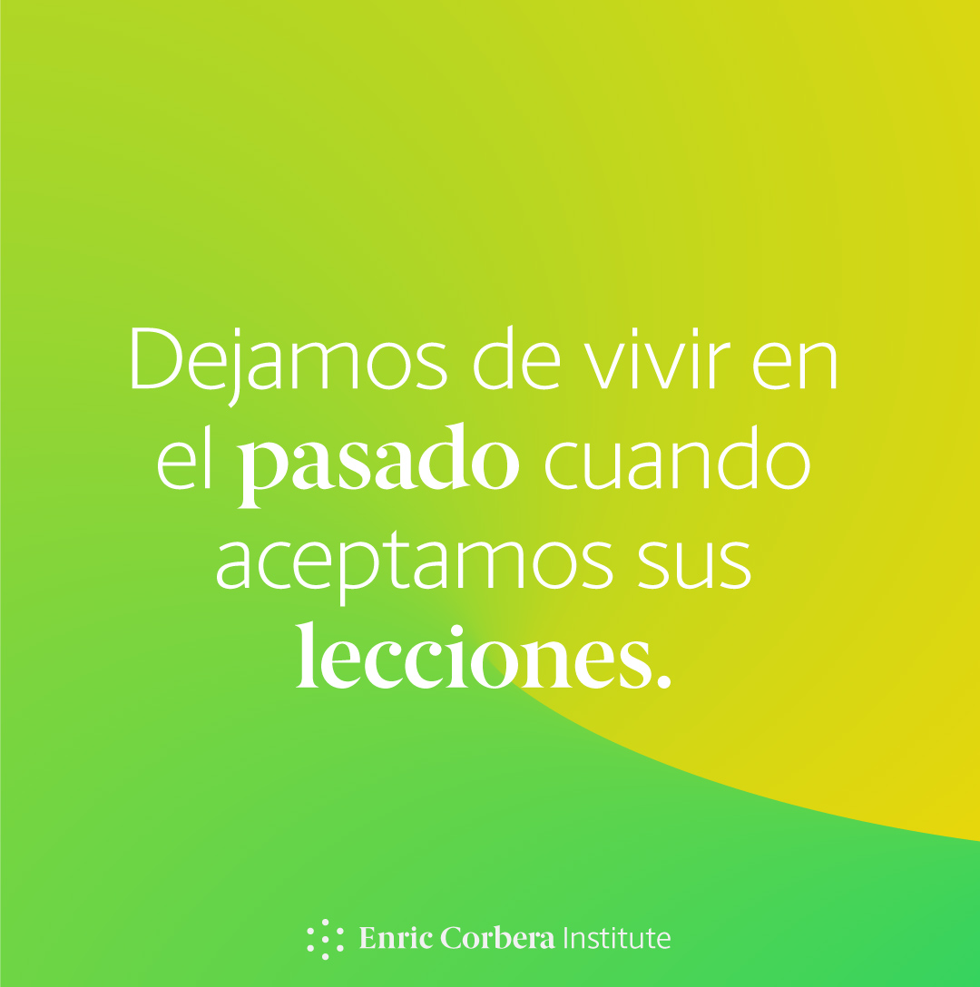 ECIinstitute's tweet photo. Cuando no llegamos a comprender las lecciones de la #vida, nuestro presente es una reproducción del pasado. Vivimos atrapados en un bucle y repitiendo los mismos #conflictos una y otra vez.

¿El #pasado te condiciona o te libera?

#Bioneuroemoción #FelizLunesATodos https://t.co/N3SGwKxCuA