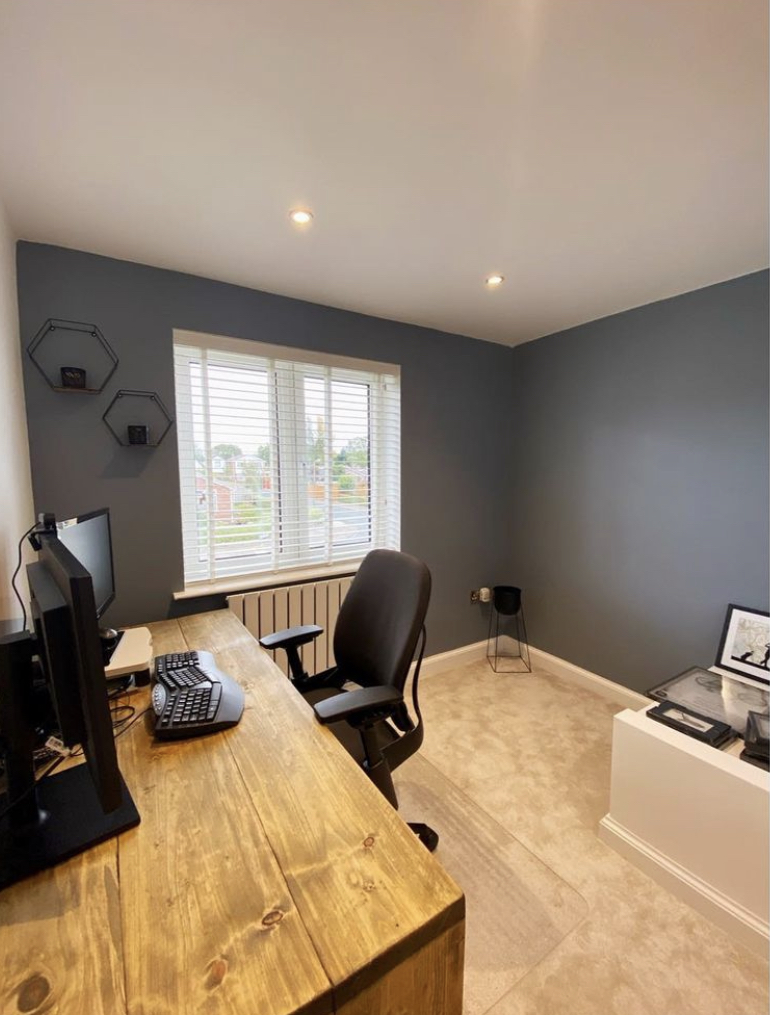 BogansCarpets's tweet photo. Office goals 👌 Send us a message for a free measure and quote

📸 - @lifeatlawns
.
.
.
#newcarpet #newcarpetfeeling #renovation #newflooring #neutralflooring #neutralcarpet #interiordesign #liverpoolcarpets #creative #interiorblogger #flooringgoals #newcarpet https://t.co/qtaO5X9V8Z