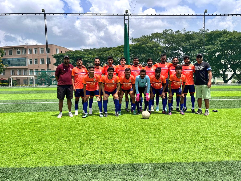 Kartik_1177's tweet photo. After 2 months of ligament injury, it feels great to be back on field & help the team win by 6-2. Ain't easy to win 3 back to back games in PDFA A div against best teams. Onwards & upwards. πͺπ½
#HalaRPU
#PDFAA https://t.co/HvoE1l76QZ
