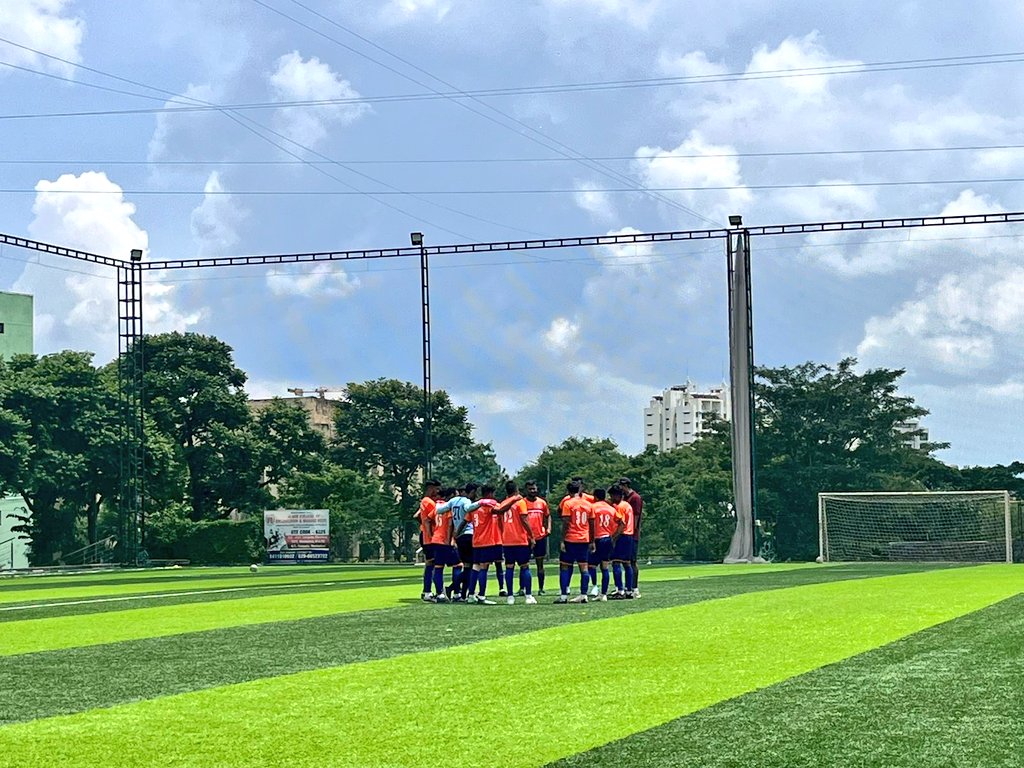 Kartik_1177's tweet photo. After 2 months of ligament injury, it feels great to be back on field & help the team win by 6-2. Ain't easy to win 3 back to back games in PDFA A div against best teams. Onwards & upwards. πͺπ½
#HalaRPU
#PDFAA https://t.co/HvoE1l76QZ