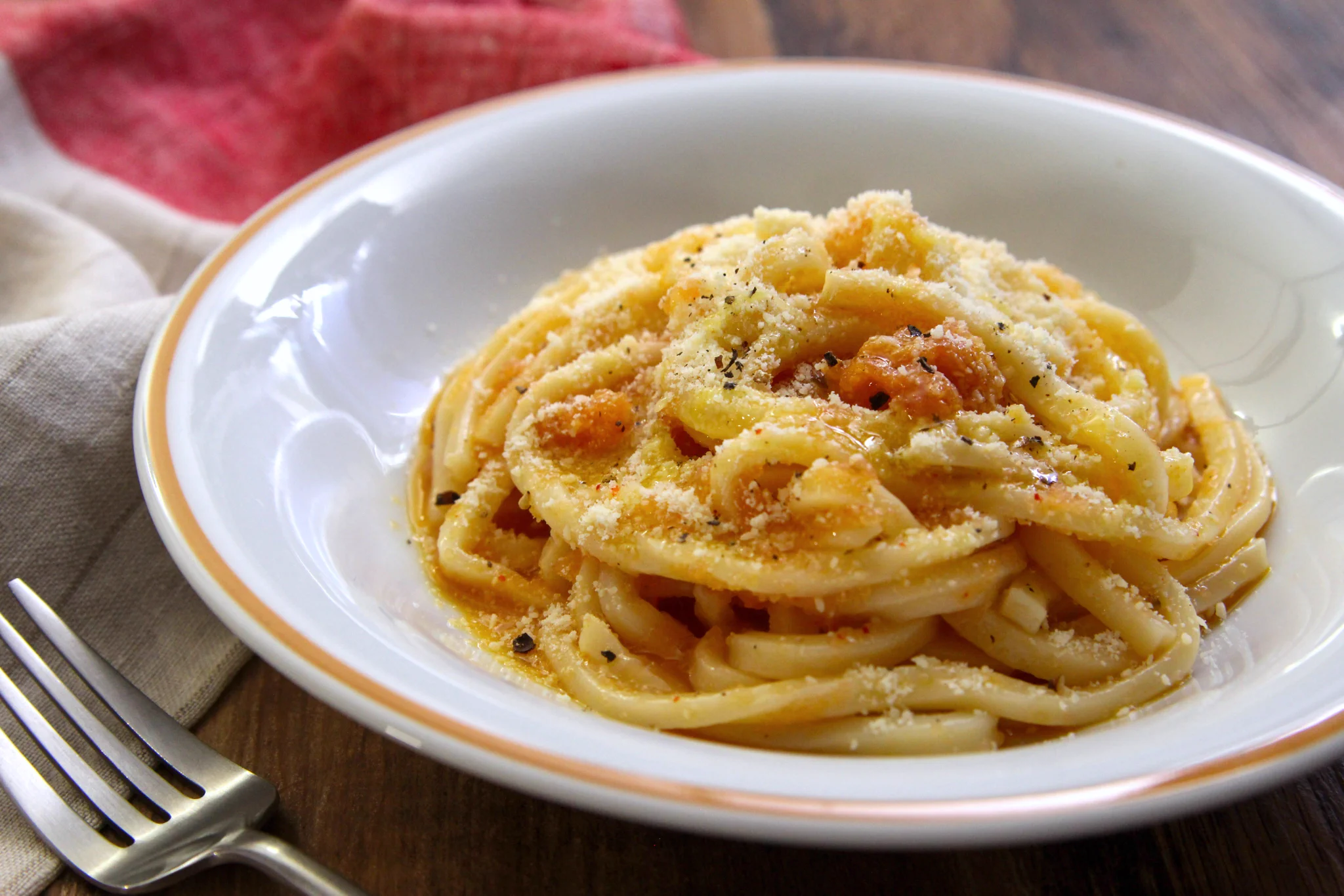 火を使わずに作れるからお手軽！一口食べたらおかわりを作りたくなっちゃうという「うどん」レシピ！