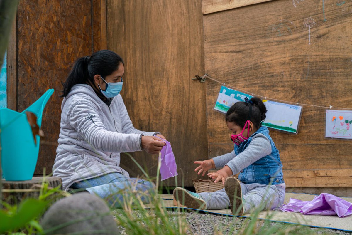 vanleerfdn's tweet photo. Outdoor playing is essential for a holistic development of babies and toddlers, but parents may encounter some barriers to follow through. 

Often the nearest parks are far or not designed appropriately so using digital devices seems like the easiest option. https://t.co/7UTGaLG6ng