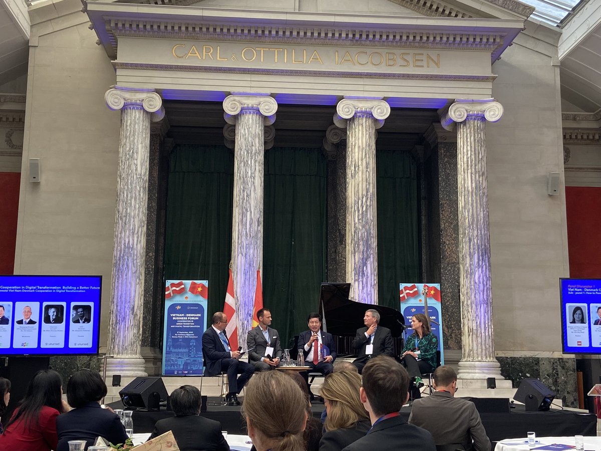 Interesting morning opening the Viet Nam-DK Business Forum - w discussions about green &amp; digital collaboration. Also congratulations to <a href="/FPT/">Roger</a> Corporation w investment in DK 🇩🇰