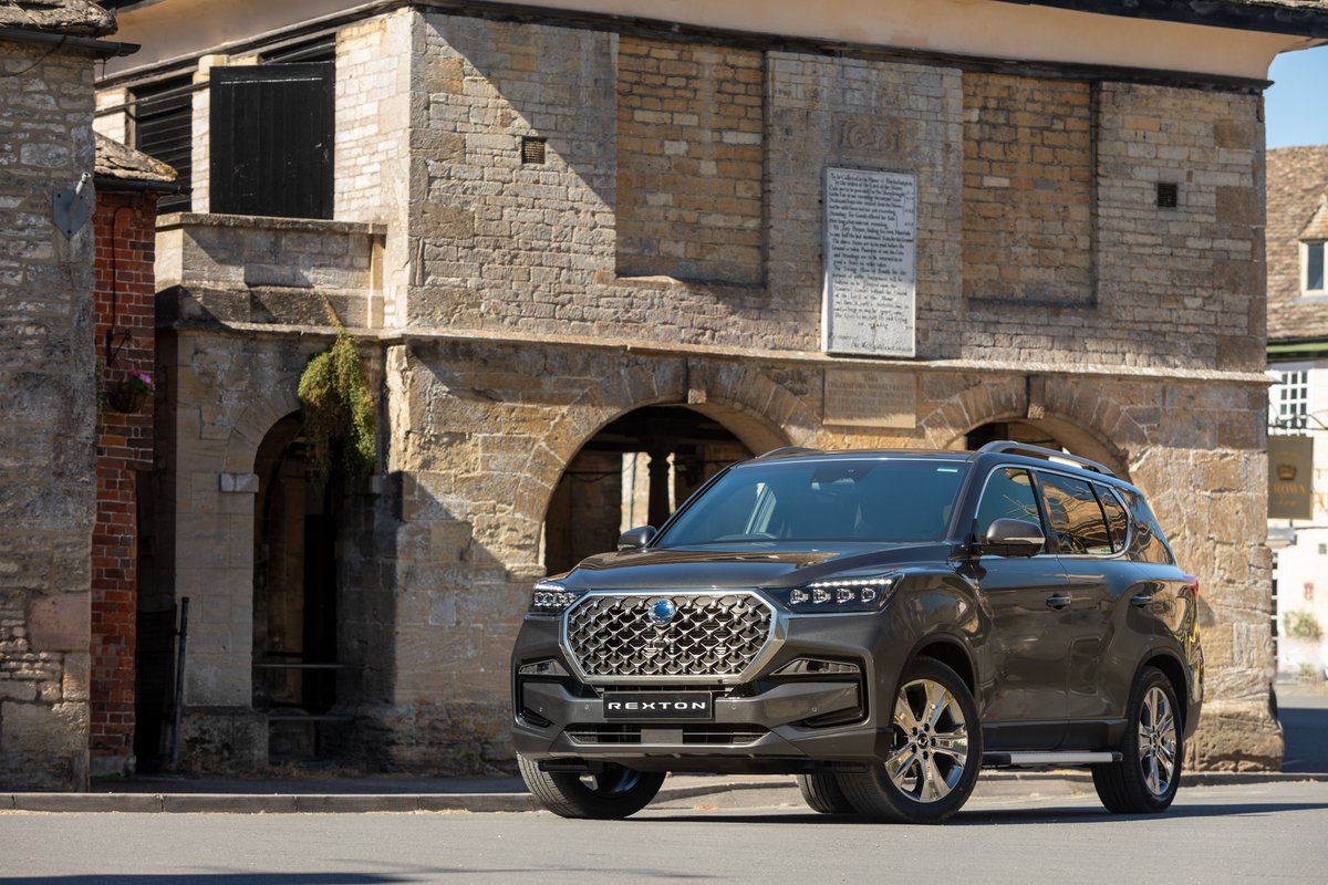 KGM_UK's tweet photo. Performance + Comfort + Style #UltimatePlus https://t.co/dTVWUCzasn
