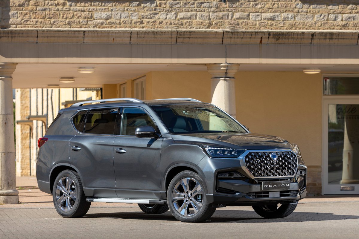 KGM_UK's tweet photo. Performance + Comfort + Style #UltimatePlus https://t.co/dTVWUCzasn