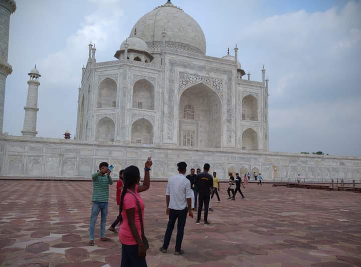 वर्दी के आस में कितने युवा बैठे है ये आस अब तो खत्म कर दीजिए नियुक्ति पत्र दे दीजिए ना अब हर बात के लिए संशोधन किया जाता है तो फिर #sscgd18 युवा के लिए क्यों नही सपना एक ही है फौजी बनना 🙏
<a href="/HMOIndia/">गृहमंत्री कार्यालय, HMO India</a> <a href="/PMOIndia/">PMO India</a> 
#SSCGD2018_नागपुर_से_दिल्ली_पैदल_मार्च