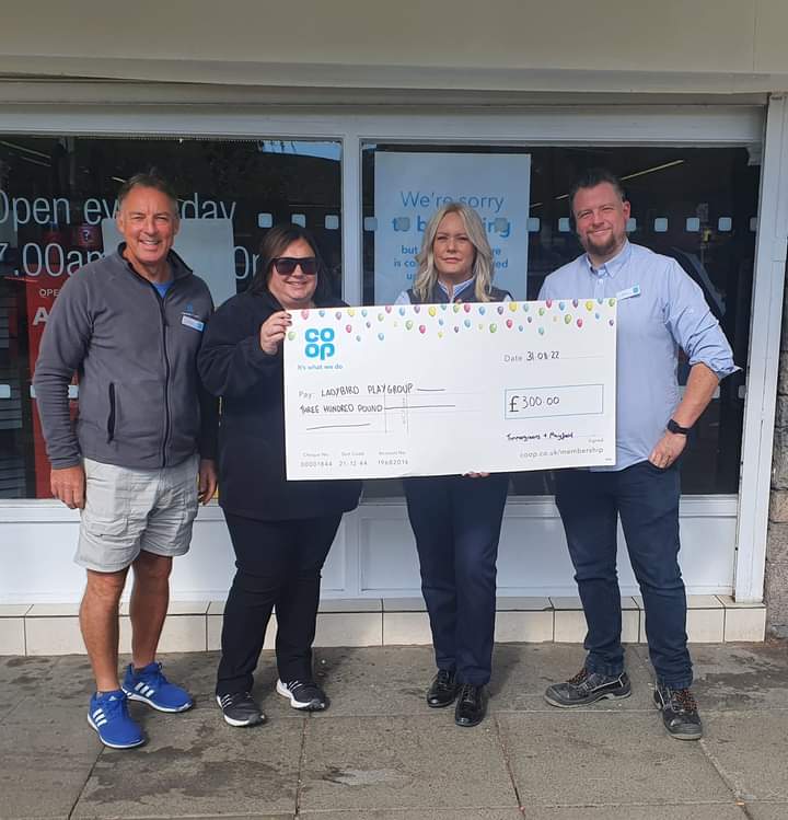 CoopDarin's tweet photo. Had the pleasure of handing over a cheque for £300 to the Ladybird Playgroup.
In the first picture is Paula McGregor from the playgroup, Fiona ( Mayfield manager) and Chris ( Timmergreens manager).
Pic 2, Allison Richardson and wee Argyle who attends the playgroup. 
#itswhatwedo https://t.co/ZKfAU39EbM