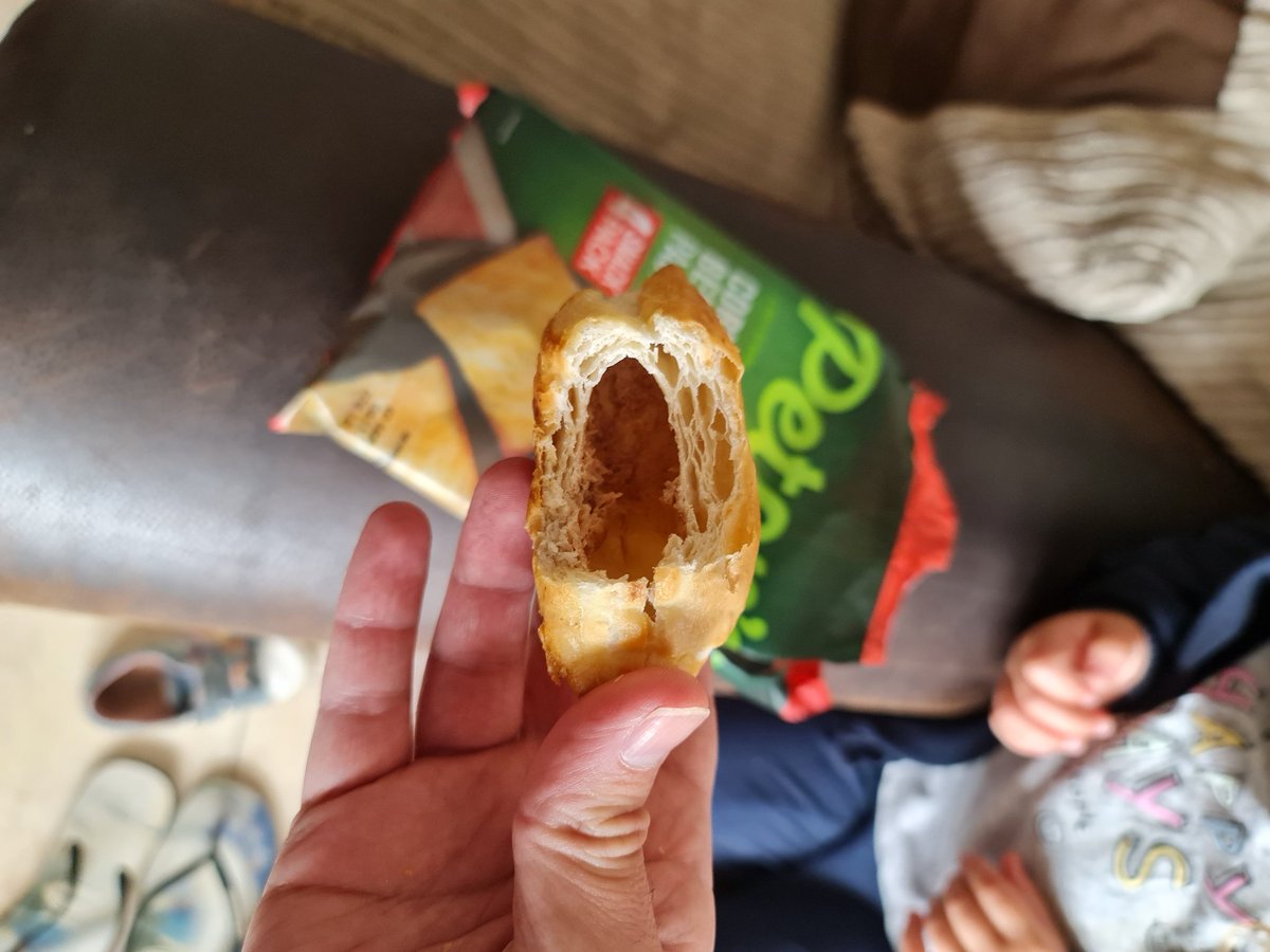 da1em's tweet photo. @OfficialPeters Echo! 👀
I didn't know you did vegan pasties https://t.co/YxA5aq6ITO