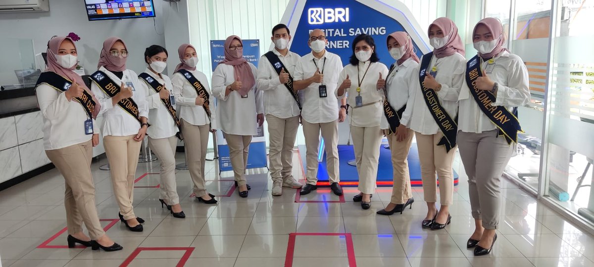 desniarsm's tweet photo. Selamat Hari Pelanggan Nasional , Transaksi mudah dan cepat dengan BRIMO✨
#HPNBRI2022 
#HPNBUMN2022 
#ROBRIJakarta2
#0385 https://t.co/YPS9Hqcys9