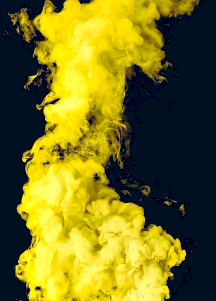 abukarismo's tweet photo. The yellow smoke is inevitable. mission accomplished, State House is for hustlers https://t.co/5IJLiJmuhM