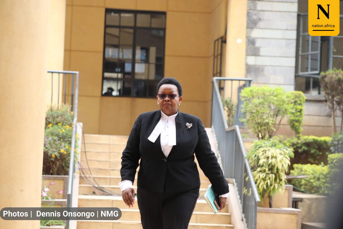 VeronicaMainaW's tweet photo. Arriving at the Milimani Law Courts ahead of the Supreme Court Ruling 

Photo courtesy https://t.co/IaJnil7rbZ