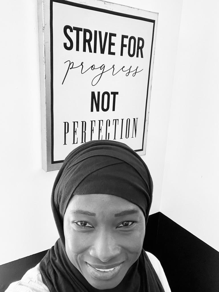 TheSMJourney's tweet photo. Be Bold. Be Brave. Be YOU!
Strive for PROGRESS not PERFECTION.
#hope #belief #hardwork #progress #success #journey #passion #notimeout #muslimah #pray #dedication https://t.co/wUI64uOFsf