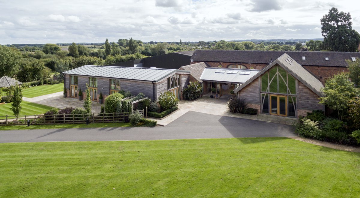 Mythe Barn Corporate Events tweet media