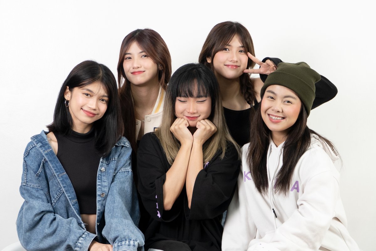 KAIAOfficialPH's tweet photo. [KAIA BA?]

KAIA Ba?
Group Photos
❣

Watch the first episode here
📌https://t.co/f4pRY370ro

KAIA BA
#KAIA #KAIABa #KAIABa_EP1 https://t.co/tWz7rDyvv5