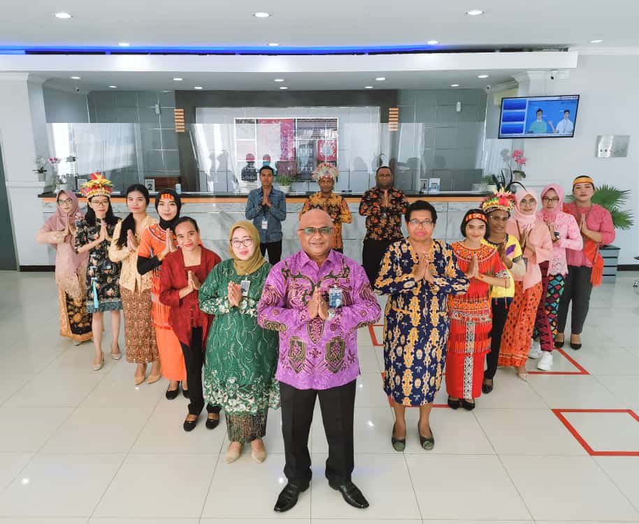 nurulismw's tweet photo. Selamat Hari Pelanggan Nasional 
>> BRI KC Serui (0309)✨

#HPNBRI2022
#HPNBUMN2022
#ROBRIJayapura
#BRIBeKind https://t.co/z4DoXjCXec