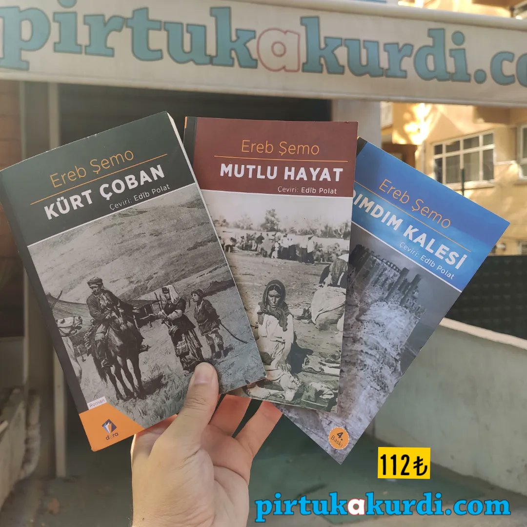 pirtukakurdi's tweet photo. 📚Ereb Şemo Türkçe Roman Seti
🔽 %30 İndirimli
✒️ Ereb Şemo
.
set Ereb Şemo nun 3 türkçe romanından oluşmaktadır
1-Dımdım Kalesi
2-Kürt Çoban
3-Mutlu Hayat
.
🛒 Sipariş için:
👉https://t.co/QlwH03MO5v
👉WhatsApp: 0533 307 5717
.
#erebşemo #kürtçoban #dımdımklaesi #mutluhayat https://t.co/FAOGrm0eoX