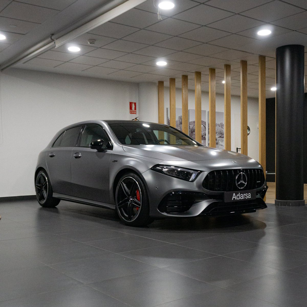 grupoadarsa's tweet photo. Hoy entregamos esta preciosidad de AMG 🚀 Mercedes-AMG Clase A 45s 4MATIC +
¡Disfrutarlo mucho!
👉 https://t.co/AkLTMYtekP
Nuestro objetivo, tu confianza.
📸 #Adarsa #MercedesAMG #AMG #Friendsofbenz #Mercedes #VueltaAlcole #clasea45amg https://t.co/ZiI0T3Hb6g