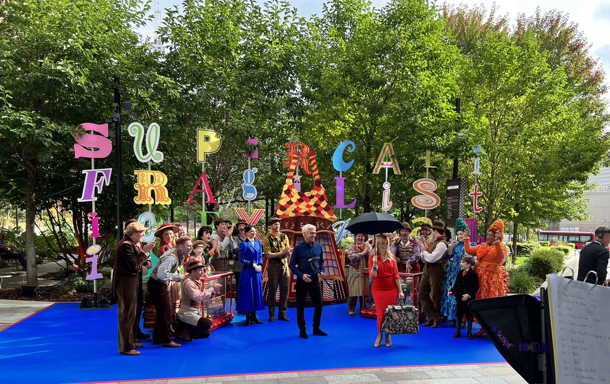 An exciting time (this morning) with <a href="/MaryPoppins/">Mary Poppins Musical</a>, who were performing on ITV <a href="/thismorning/">This Morning</a>