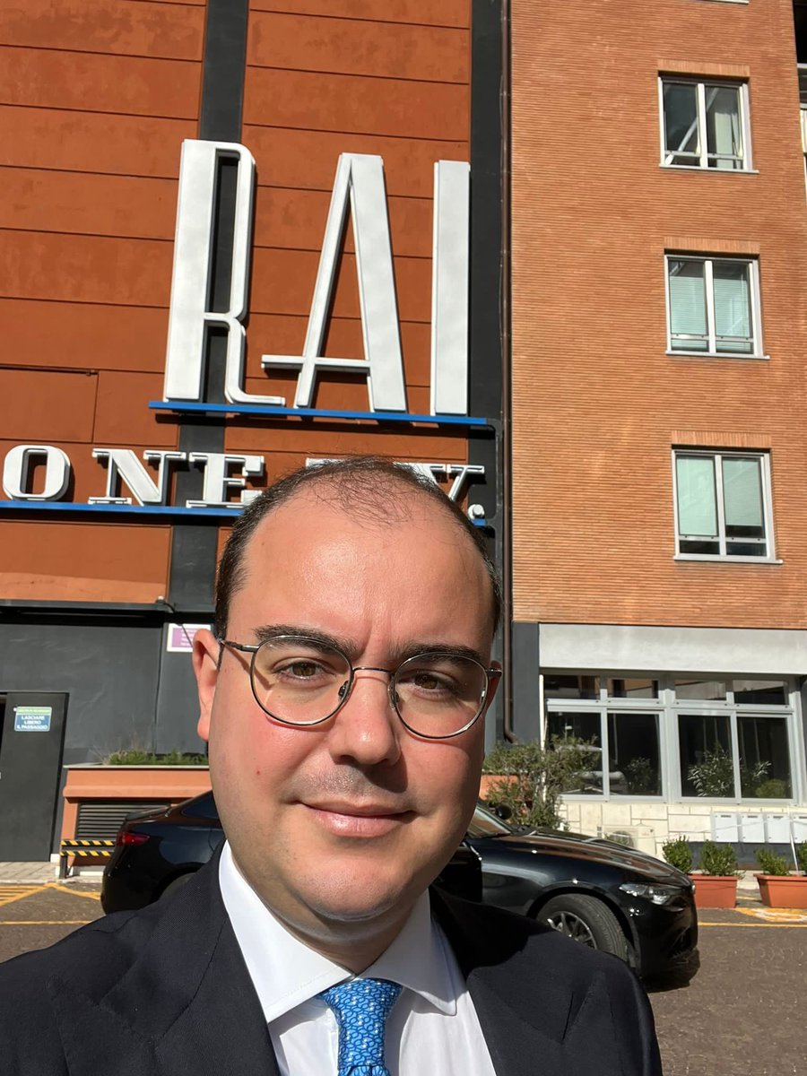 AleAmitrano's tweet photo. I tassi dei #mutui sono in aumento, ed e’ sempre più difficile per i #giovani costruirsi un futuro a partire dall’acquisto di una casa. Ecco perchè noi di #ImpegnoCivico chiediamo che lo Stato faccia da #garanzia al 100% per i mutui degli #under40 https://t.co/oU5SNyagO9