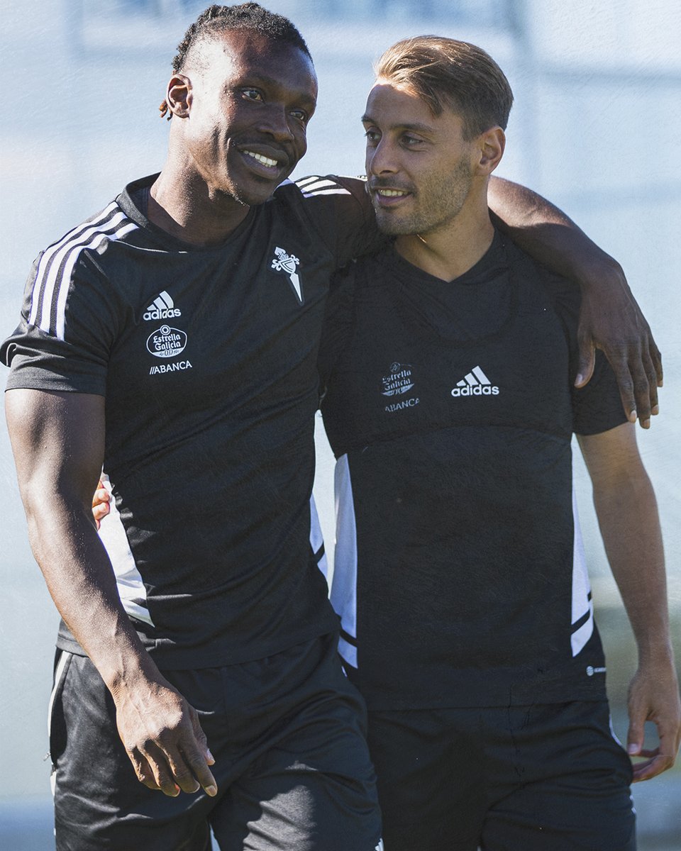 XuntosCelta's tweet photo. 🇬🇭🤝💙

Compañeiros que son como 𝗶𝗿𝗺𝗮́𝗻𝘀.

#DíaMundialDoIrmán #DíaMundialDelHermano https://t.co/vvwm5rsitL