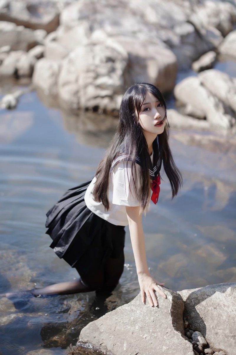 出新图啦，（野外露出jk狐狸少女，54张加相机拍的高清精选视频（五分钟    （用相机拍的视频真的高清）https://t.co/TqXgwEcPxm https://t.co/DsRb4OLAAH