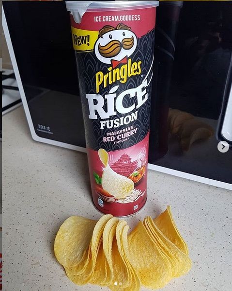 این چیپس های Pringles انقدر منظم ان که موقع  خوردنشون معذب میشم
