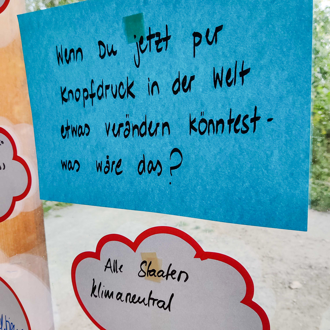 BerlinUAlliance's tweet image. Am Wochenende fanden die ersten Jugendworkshops im Rahmen der #NextGrandChallenge statt. 

Es waren schon viele junge kluge Menschen mit tollen Ideen dabei! 

Für die kommenden Workshops gibt es noch Restplätze. 👉 Anmeldungen sind auf bua-calling.de möglich!