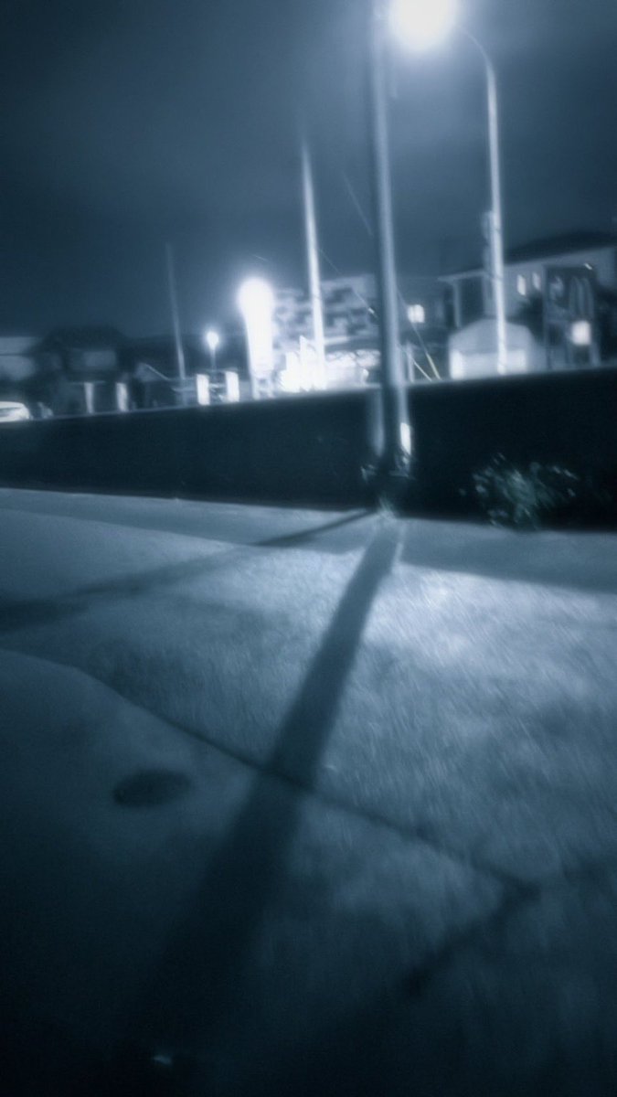 dtto10x's tweet photo. 夜道怖いよぉ〜
えーん。・°°・(＞_＜)・°°・。
#家出 #家出少女 #家出女子 #裏アカ男子と繋が��たい #裏アカ女子 https://t.co/O9EyHhyVil