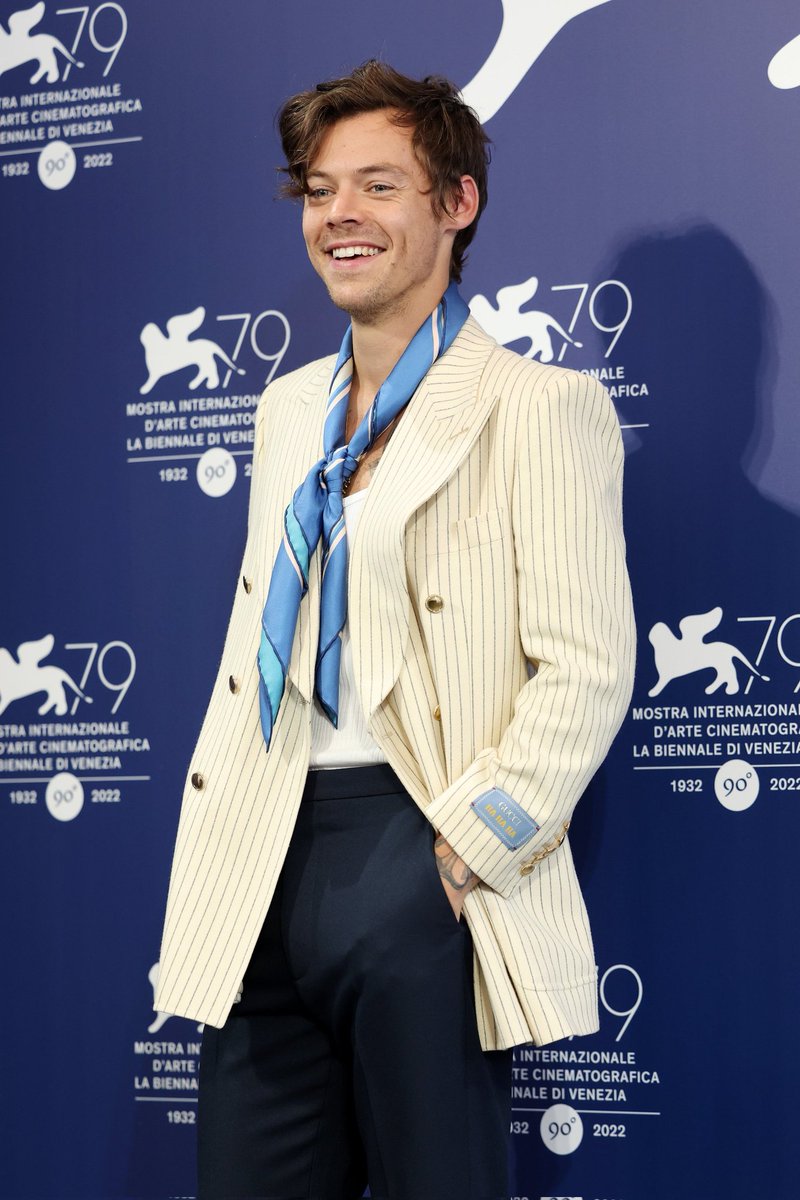 hstylespics's tweet photo. Harry for the Venice International Film Festival https://t.co/qvfxmRKFgX