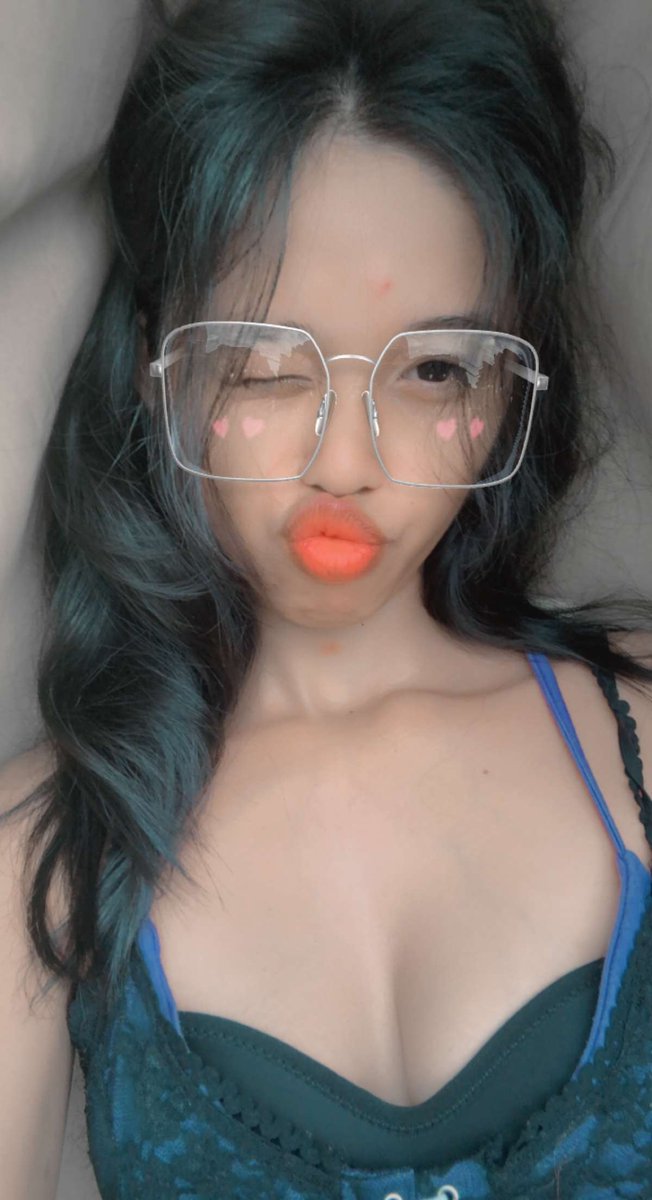 JessicaO__O's tweet photo. https://t.co/enumcvcO9p
Any single men out there want a small Asian girl who loves to watch anime and enjoys playing videos games like Pokémon 💖 https://t.co/g6930kUWrh
